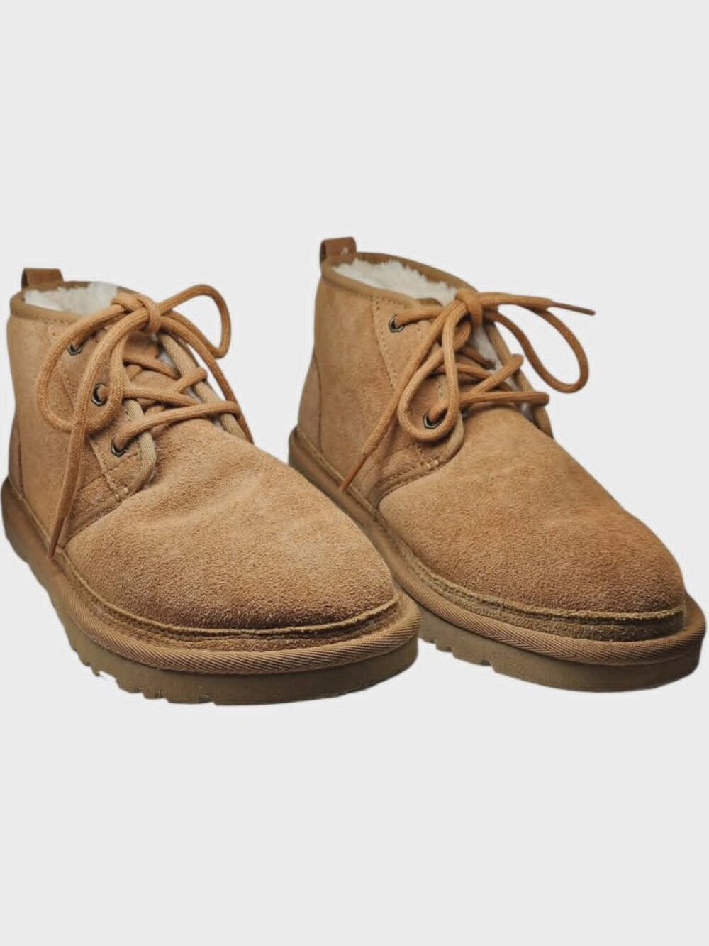 UGG Women's Neumel Suede Chukka Boots Chestnut Size 8 Like New with Box